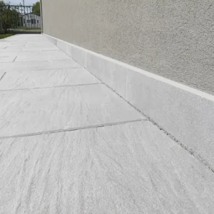 BATTISCOPA BIANCO CM. 50 H. 20 "FAVARO1"