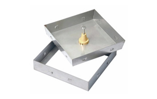 CHIUSINO INOX RIVESTIMENTO 15/10 CM. 25X25X5