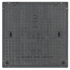 CHIUSINO GHISA C250 ENEL CM. 50X50 luce interna "MCP"