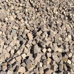 PORFIDO CUBETTI SPESS. CM. 4- 6