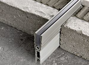 GIUNTO P/PAVIMENTO ELASTICO C512GT TRASP. 35.0X 8 DA ML. 2.50