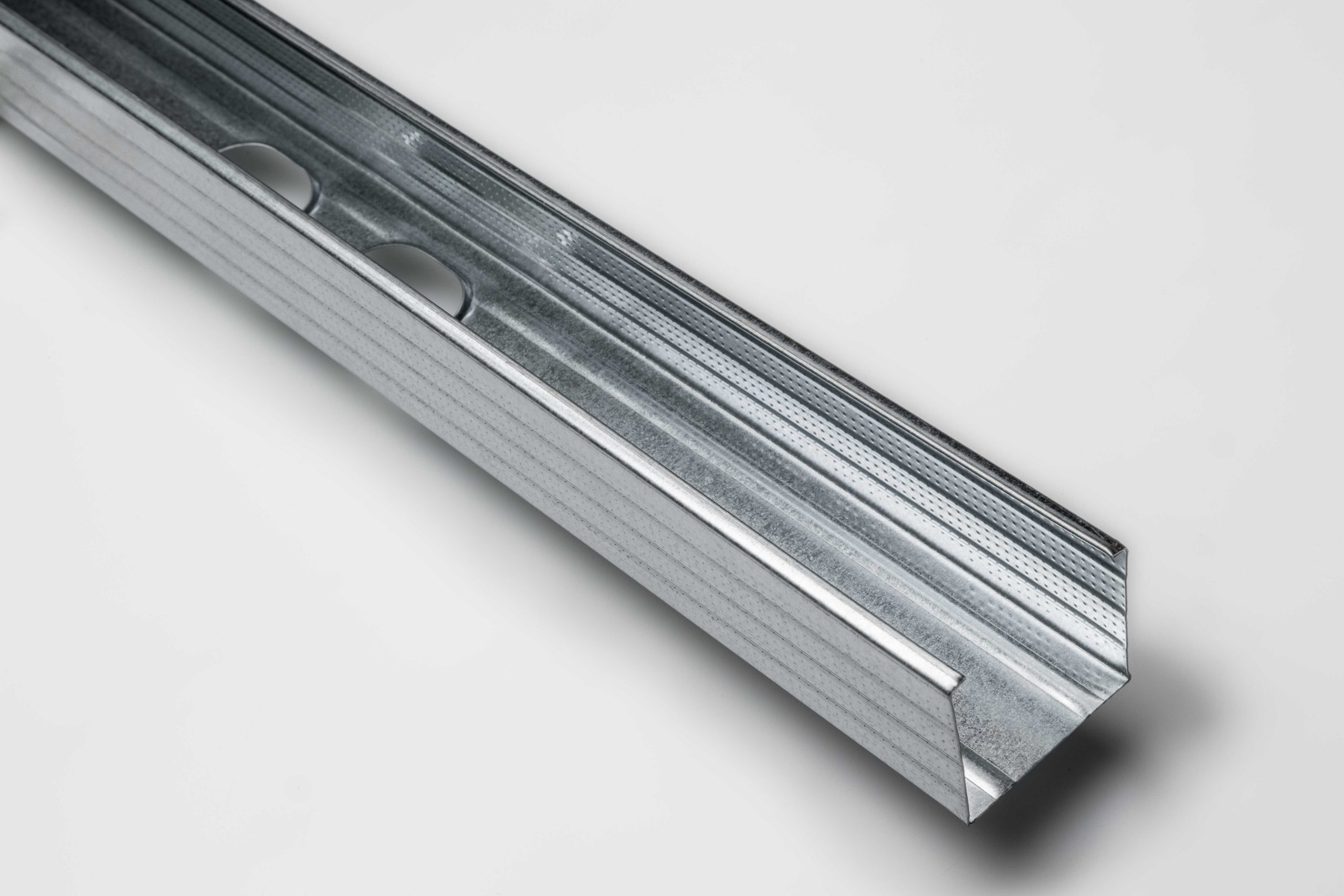 PROFILI C "MONTANTI" CM. 50X15 ML. 3 in barra (sq)