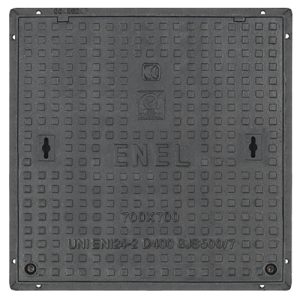 CHIUSINO GHISA C250 ENEL CM. 50X50 luce interna "MCP"